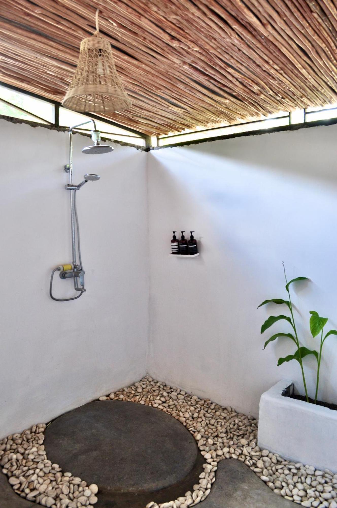 Ripbowl Guest House Selong Belanak Esterno foto